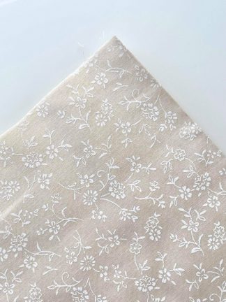 Popelina de algodón Pale Print Ivory de Sevenberry
