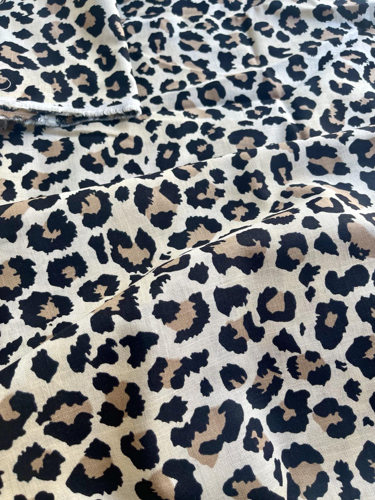 Lino lookalike animal print - Imagen 2